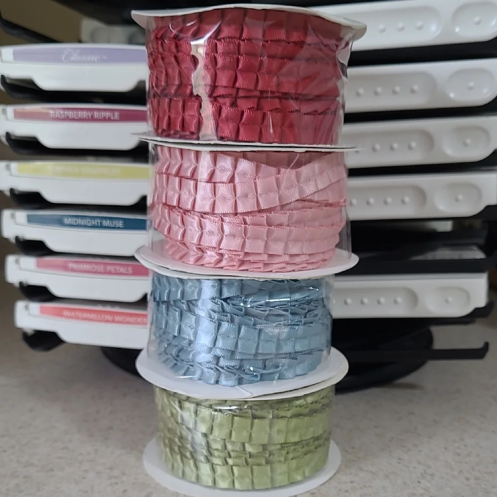 Stampin'Up! Ribbon Pleated Satin 4 Rolls 5 Yds Each Blush Pear Baja Riding Hood